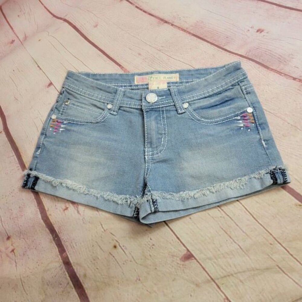Free Planet embroidered shorts 8